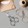 Sewing Scissors Set, European Vintage Sewing Tool Kit Embroidery Scissors and Case Alloy Awl Threader Thimble Needle Case Kit DIY Sewing Tools for Embroidery Cross Stitch Craft Accessories